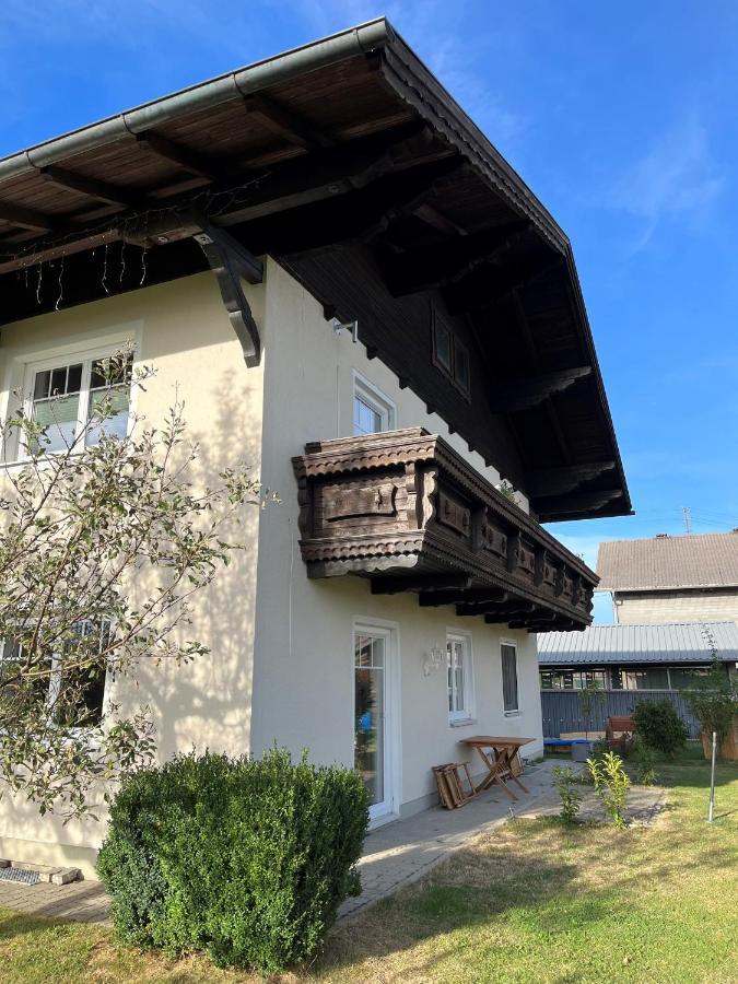 Pferdehof Thomayer Strasswalchen Exterior photo